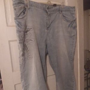 Plus size light blue size 22 capri jeans